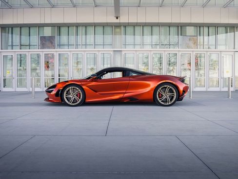 Used 2024 McLaren 750S image 28