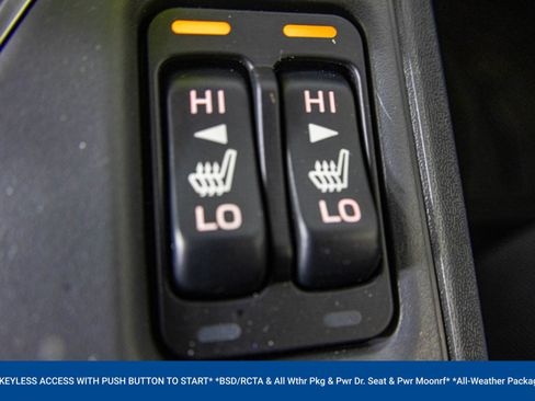 Used 2025 Subaru Crosstrek 2.0i Premium image 10