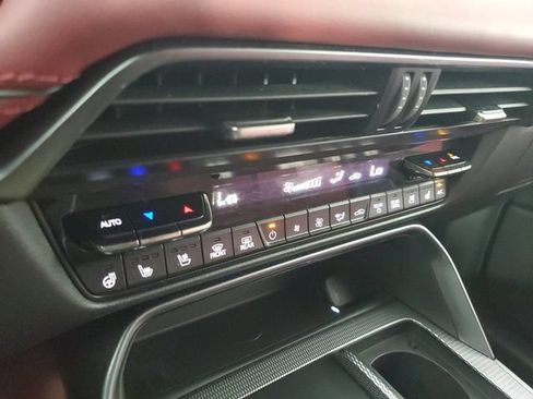 Certified 2025 MAZDA CX-70 Plug-In Hybrid w/ Premium Plus AWD/4WD image 27