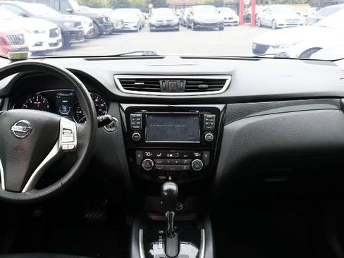 Used 2016 Nissan Rogue SL w/ SL Premium Package AWD/4WD image 18