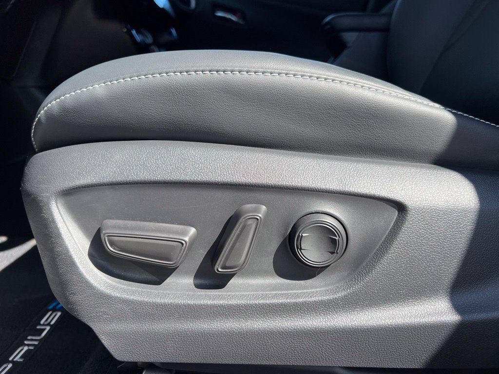 Certified 2022 Toyota Prius Prime XLE FWD image 15