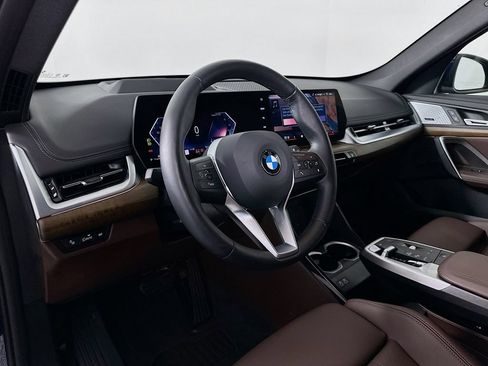 Used 2025 BMW X1 xDrive28i w/ Premium Package AWD/4WD image 9