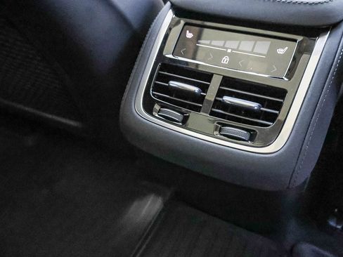 New 2026 Volvo XC90 B6 Plus w/ Protection Package AWD/4WD image 21