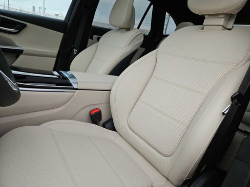 New 2026 Mercedes-Benz GLC 300 4MATIC image 15