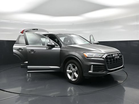 Used 2024 Audi Q7 2.0T Premium AWD/4WD image 30