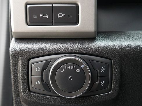 Used 2020 Ford F250 Lariat w/ Lariat Ultimate Package image 27