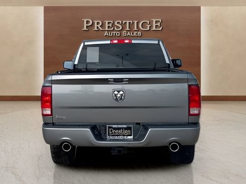 Used 2012 RAM 1500 Express RWD image 22