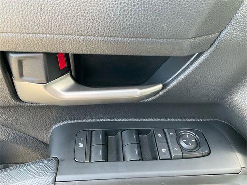 Used 2025 Toyota Tacoma TRD Sport image 26