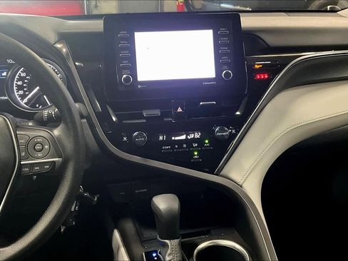 Used 2023 Toyota Camry LE image 7
