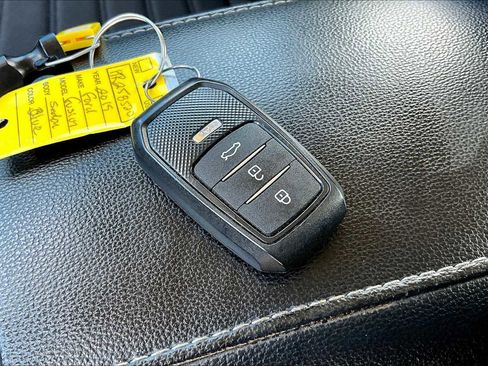 Used 2019 Ford Fusion SE image 15