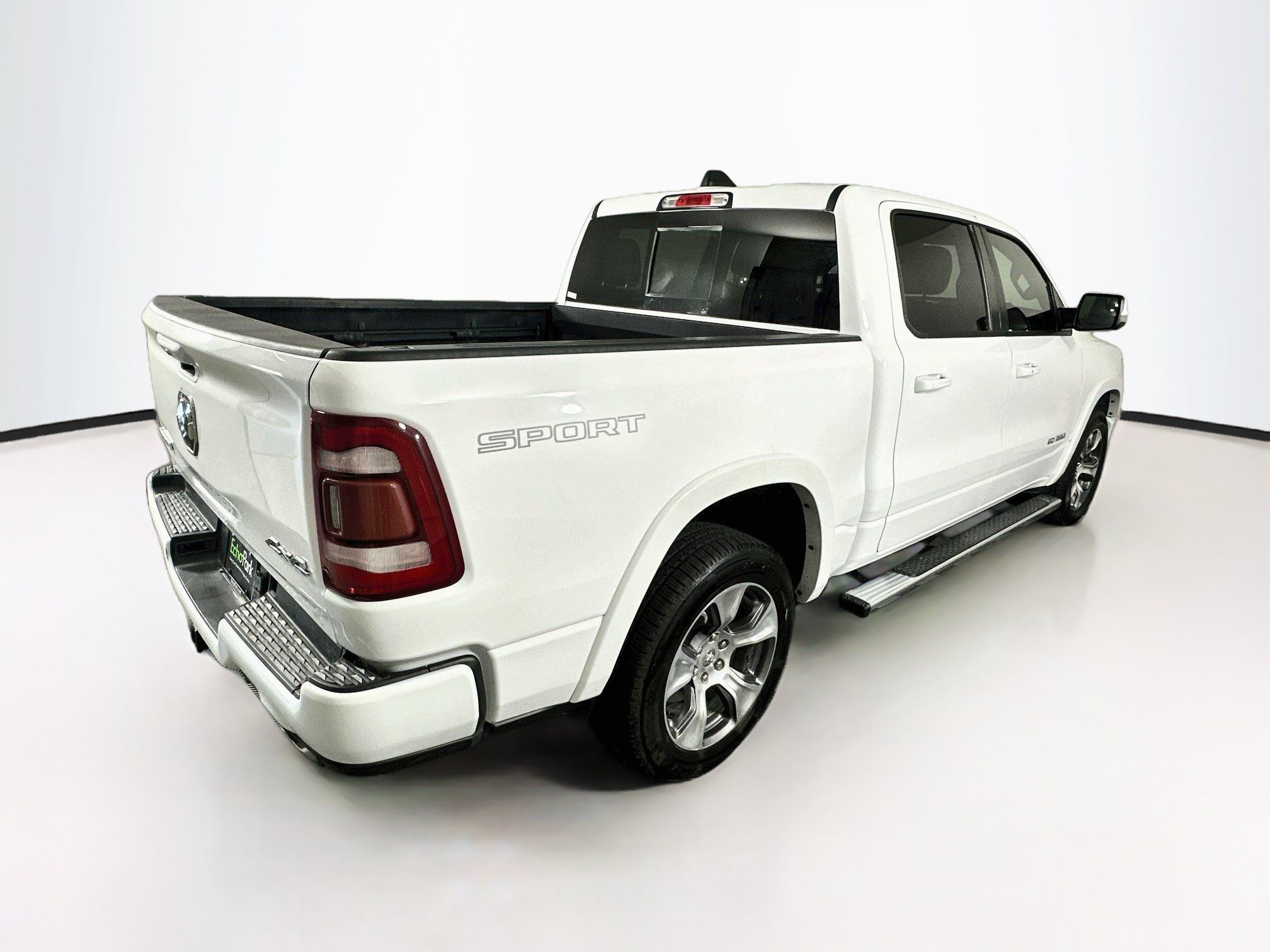 Used 2020 RAM 1500 Laramie w/ Sport Appearance Package AWD/4WD image 9