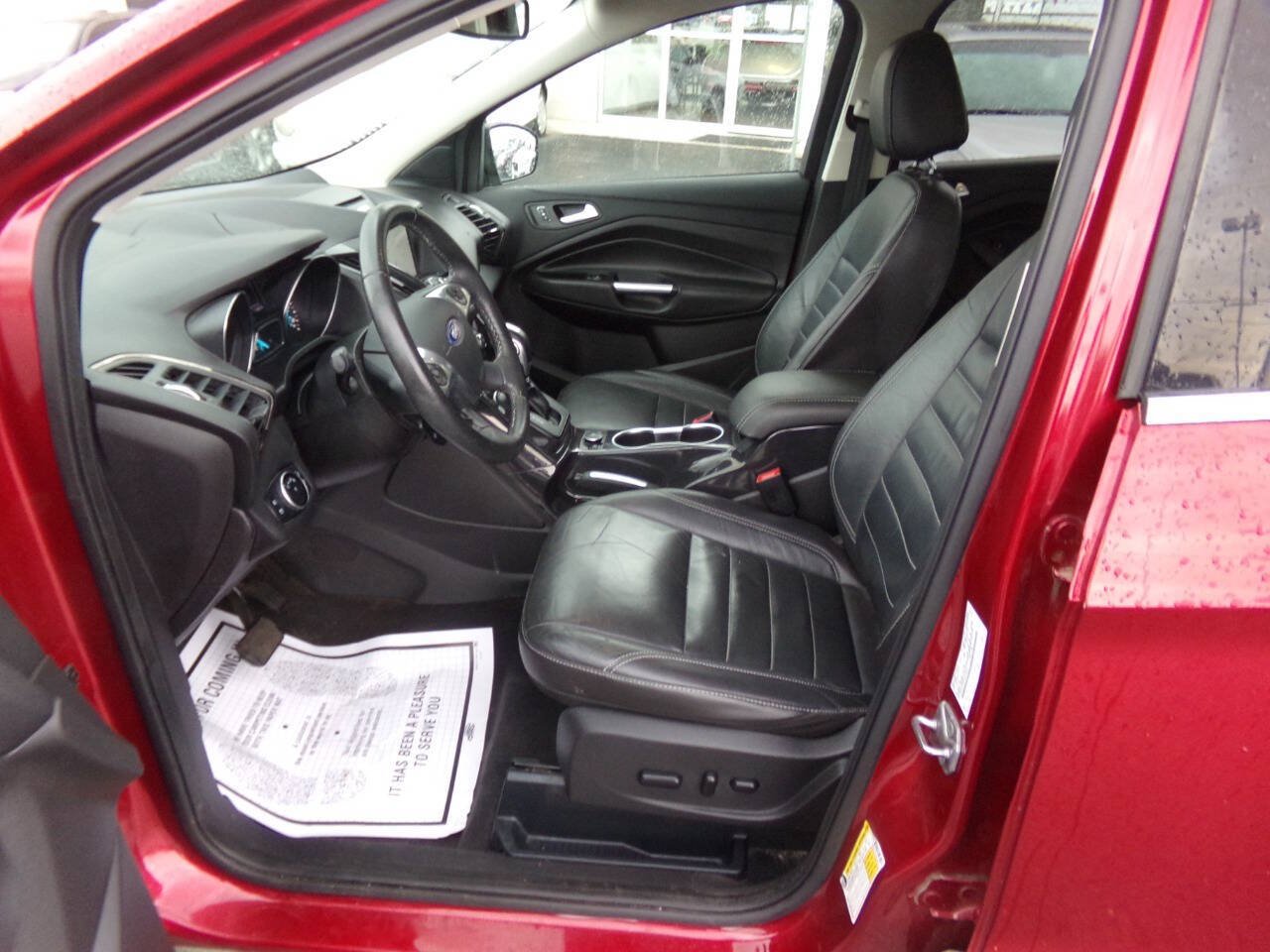 Used 2016 Ford Escape Titanium AWD/4WD image 8