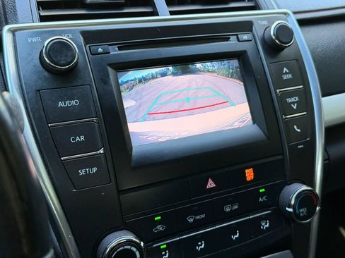 Used 2017 Toyota Camry SE FWD image 29