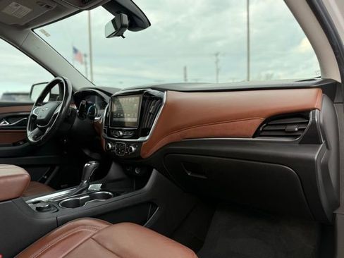 Used 2018 Chevrolet Traverse High Country image 22