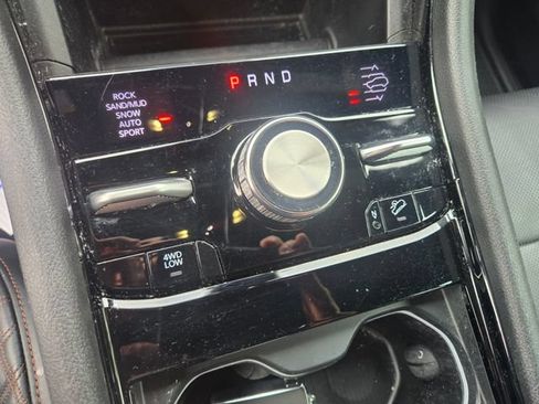 Used 2025 Jeep Grand Cherokee Summit AWD/4WD image 11