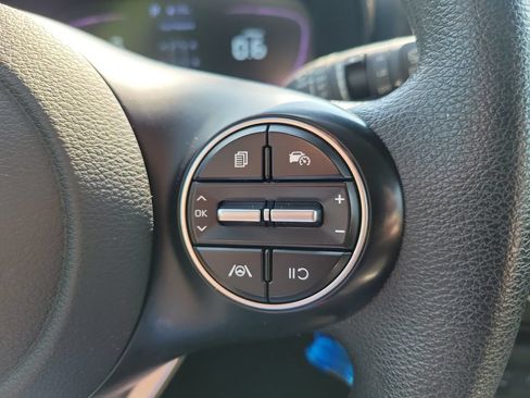 Used 2023 Kia Soul LX w/ Option Group 015 FWD image 14