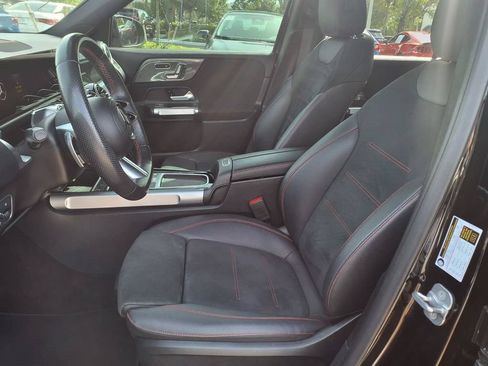 Used 2024 Mercedes-Benz GLB 250 image 24