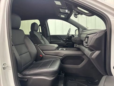 Used 2025 Chevrolet Silverado EV W/T w/ WT Plus Package image 23