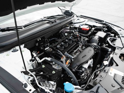 Used 2025 Honda Accord SE image 31