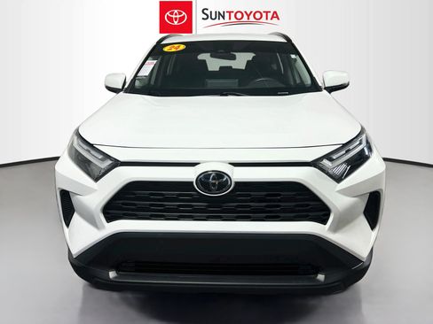 Used 2024 Toyota RAV4 XLE FWD image 10