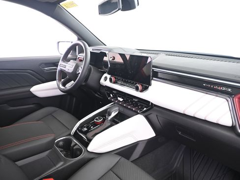 Used 2026 GMC Canyon AT4X image 23