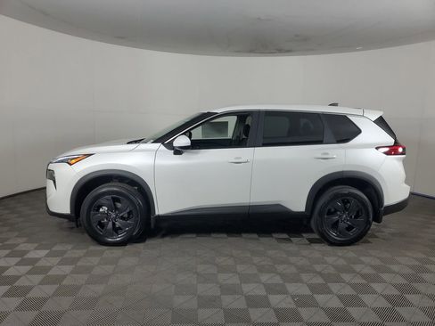 New 2026 Nissan Rogue SV FWD image 7