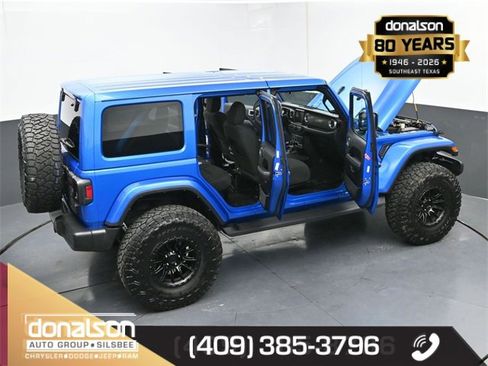 Used 2022 Jeep Wrangler Unlimited Sahara w/ Cold Weather Group image 26