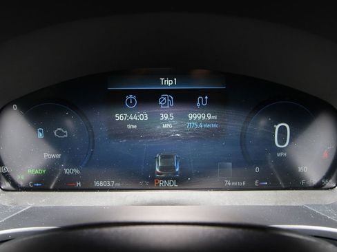 Used 2025 Ford Escape ST-Line Elite w/ Premium Technology Package image 11