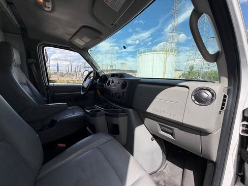 Used 2019 Ford E-350 and Econoline 350 Super Duty w/ Power Windows & Locks Group RWD image 39