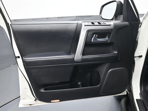 Used 2023 Toyota 4Runner SR5 Premium image 16