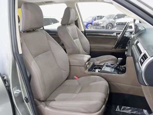 Used 2023 Lexus GX 460 Premium w/ Accessory Package AWD/4WD image 27