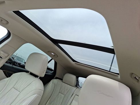 Used 2021 Buick Envision Avenir w/ Technology Package II image 15