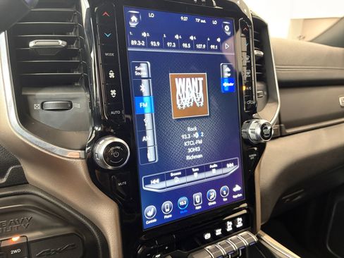 Used 2019 RAM 2500 Laramie w/ Night Edition AWD/4WD image 23