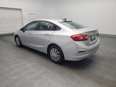 Used 2017 Chevrolet Cruze LS image 5