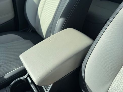 Used 2021 Subaru Forester Premium image 27