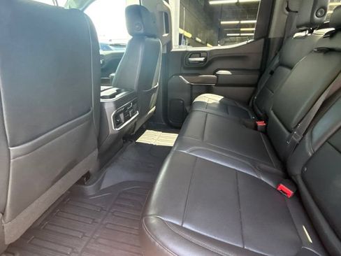 Used 2021 GMC Sierra 1500 SLT w/ SLT Premium Plus Package AWD/4WD image 17