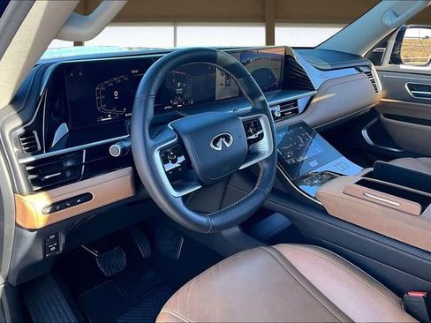 Used 2025 INFINITI QX80 Luxe image 14