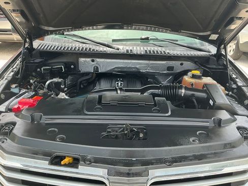 Used 2017 Lincoln Navigator Reserve image 51