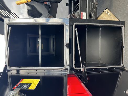 Used 2017 RAM 5500 Tradesman w/ Max Tow Package image 11