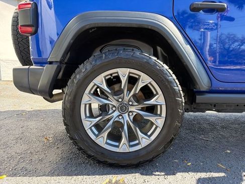Used 2020 Jeep Wrangler Unlimited Willys image 33