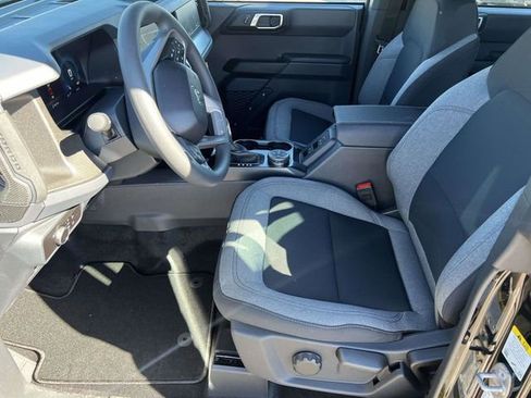 New 2025 Ford Bronco 4-Door AWD/4WD image 12