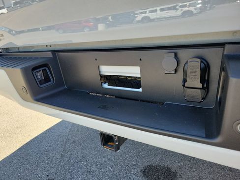 Used 2024 Ford F150 XLT w/ Equipment Group 302A MID AWD/4WD image 10