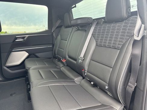 New 2025 GMC Sierra EV Denali image 34