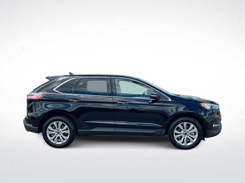 Used 2024 Ford Edge Titanium AWD/4WD image 9