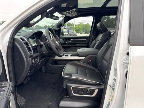 New 2026 RAM 1500 Laramie w/ Night Edition AWD/4WD image 17
