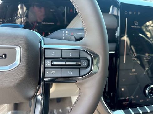 New 2026 GMC Yukon XL Denali w/ Denali Reserve Package RWD image 35