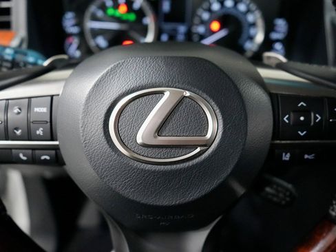 Used 2017 Lexus LX 570 4WD image 14