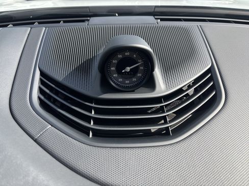 New 2026 Porsche Taycan image 27