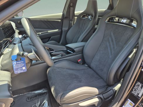 New 2026 Hyundai Elantra N FWD image 18
