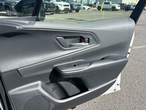 New 2026 Toyota Prius Plug-In Hybrid image 18